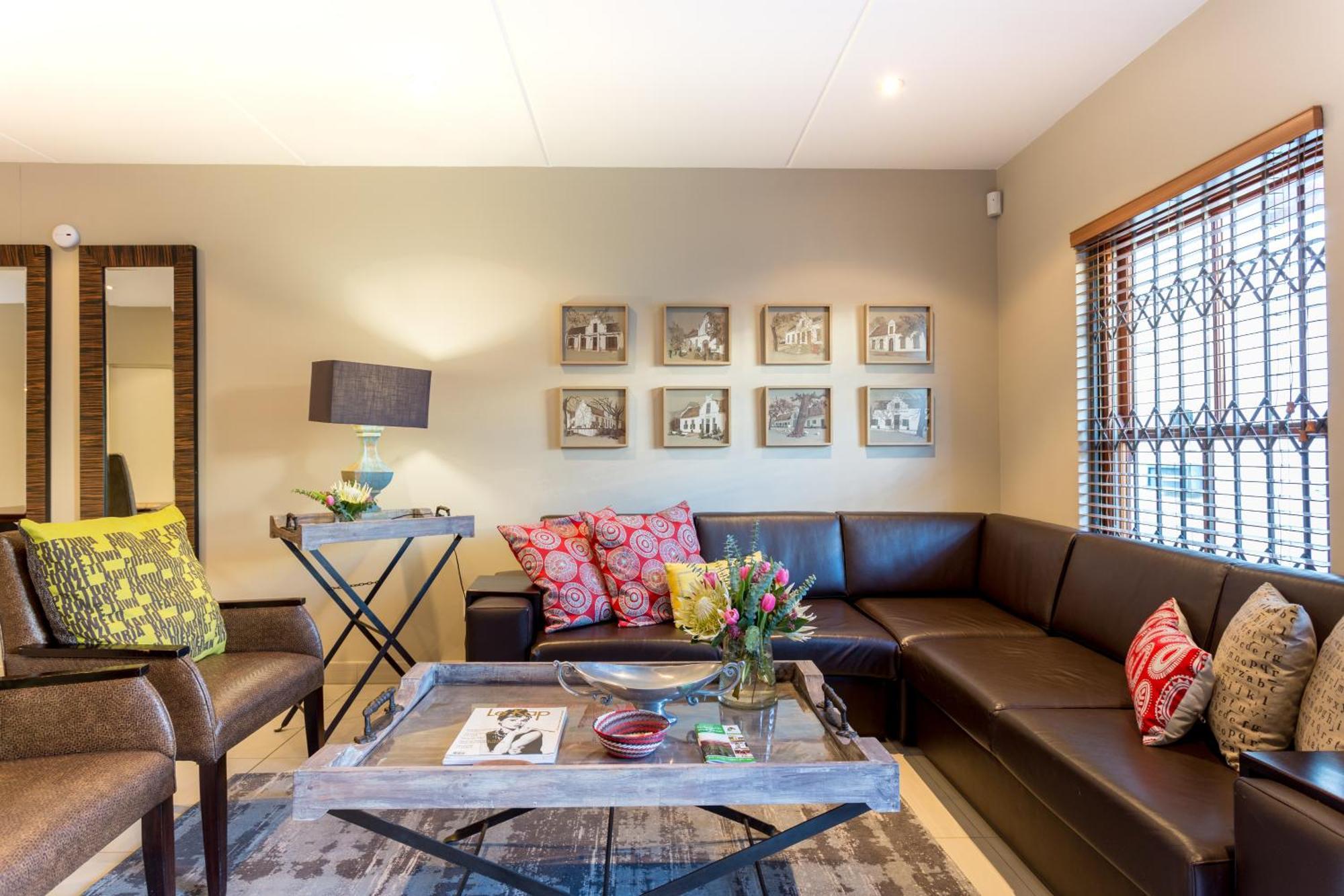 Apartemen 99 m² dengan 2 kamar tidur dan 2 kamar mandi pribadi di Pusat Stellenbosch Bagian luar foto