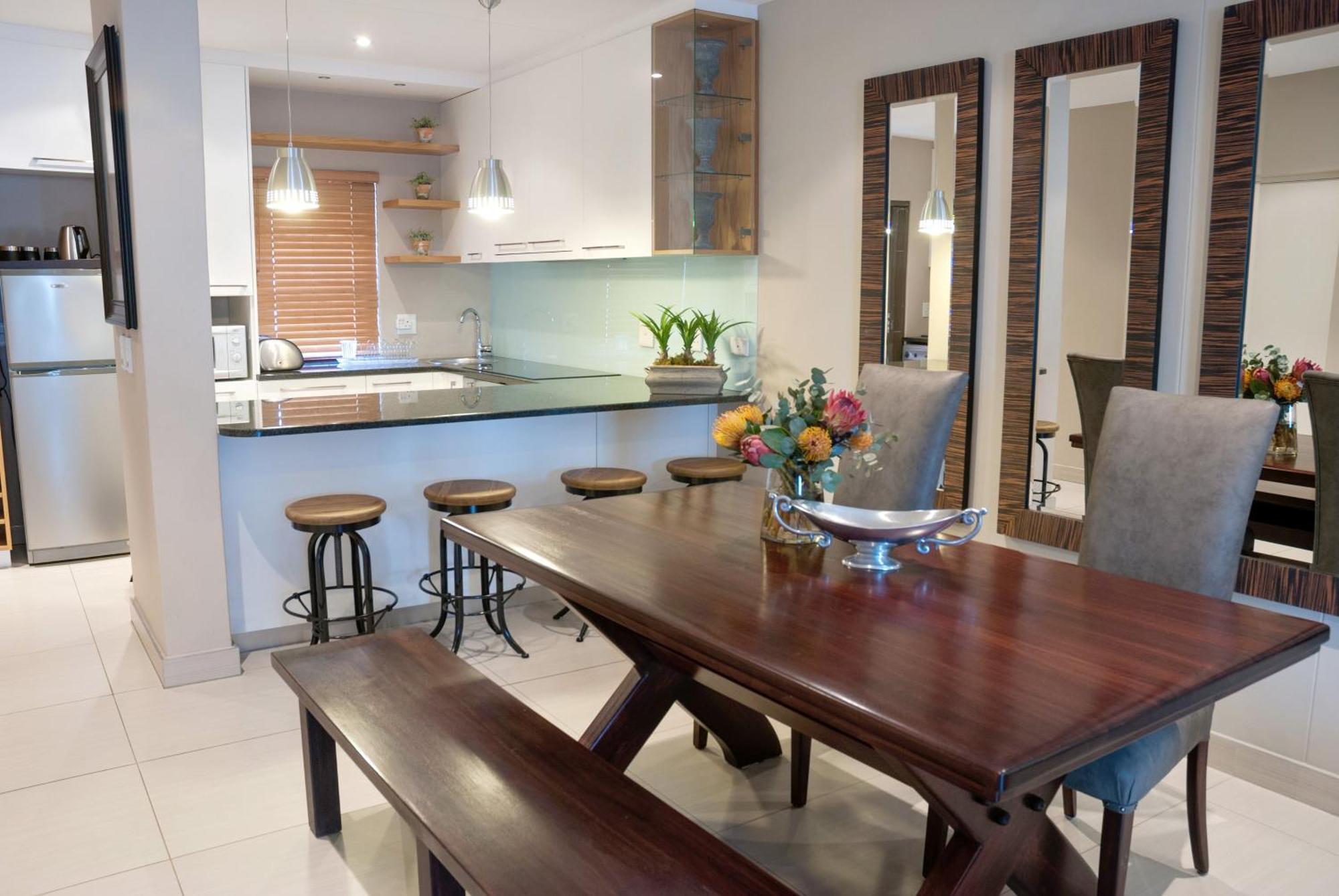 Apartemen 99 m² dengan 2 kamar tidur dan 2 kamar mandi pribadi di Pusat Stellenbosch Bagian luar foto