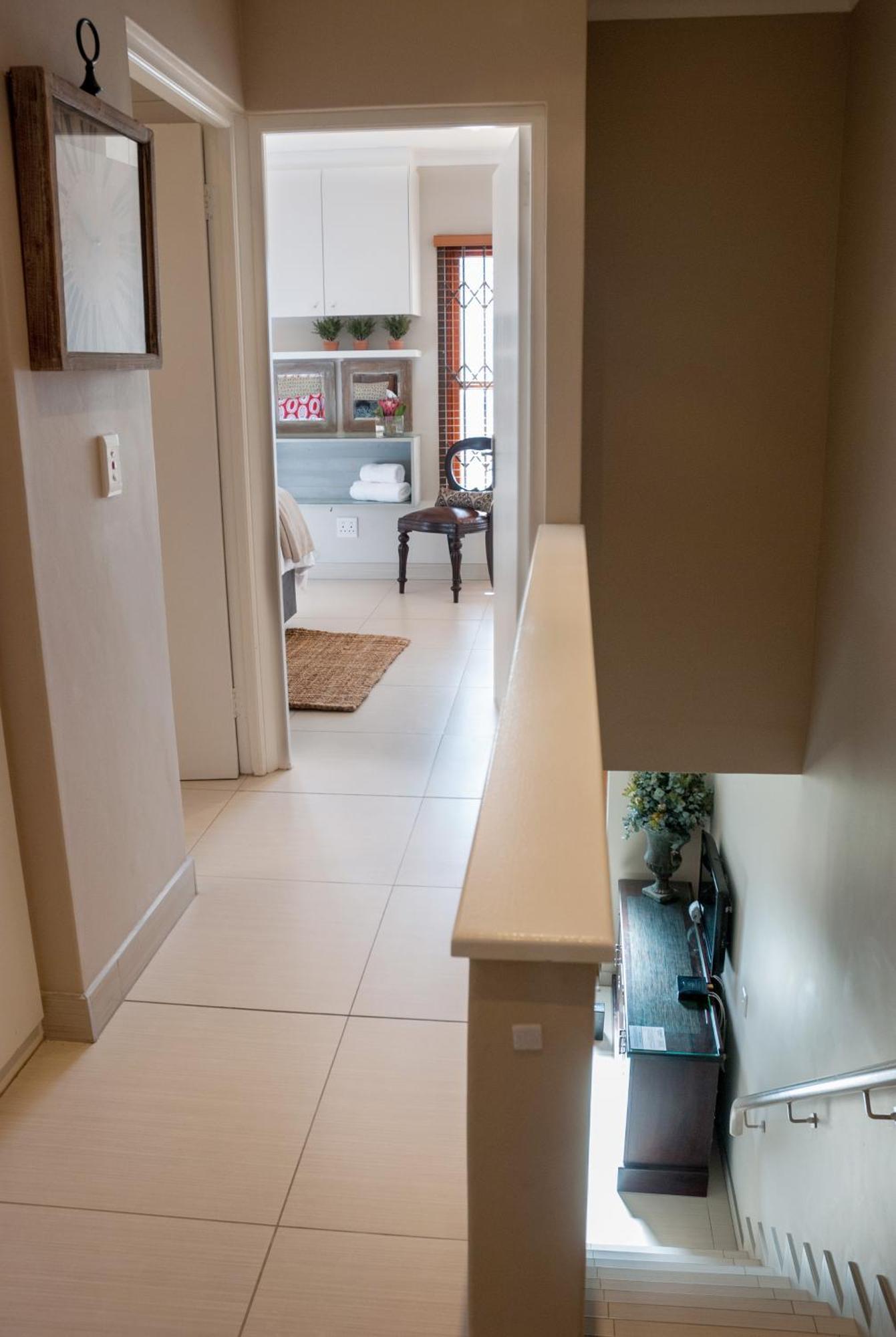 Apartemen 99 m² dengan 2 kamar tidur dan 2 kamar mandi pribadi di Pusat Stellenbosch Bagian luar foto
